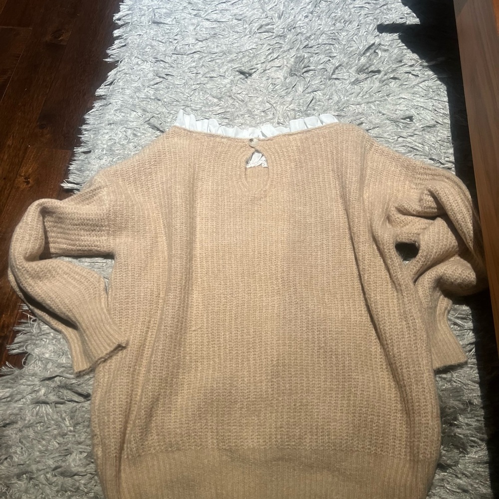Off-Shoulder Beige Sweater NWOT - Picture 3 of 6